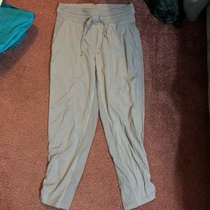 Lululemon Capri joggers